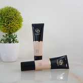 ضدآفتاب رنگی ،روشن کننده جوردانی گلد اوریفلیم