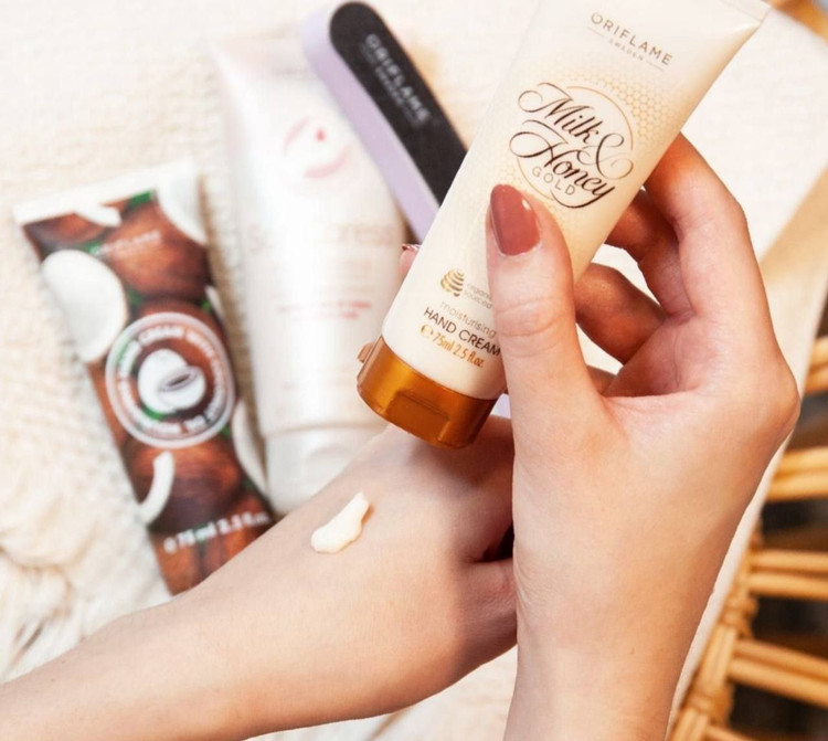 خرید کرم دست شیروعسل مرطوب کننده و ضدلکبرند اوریفلیم