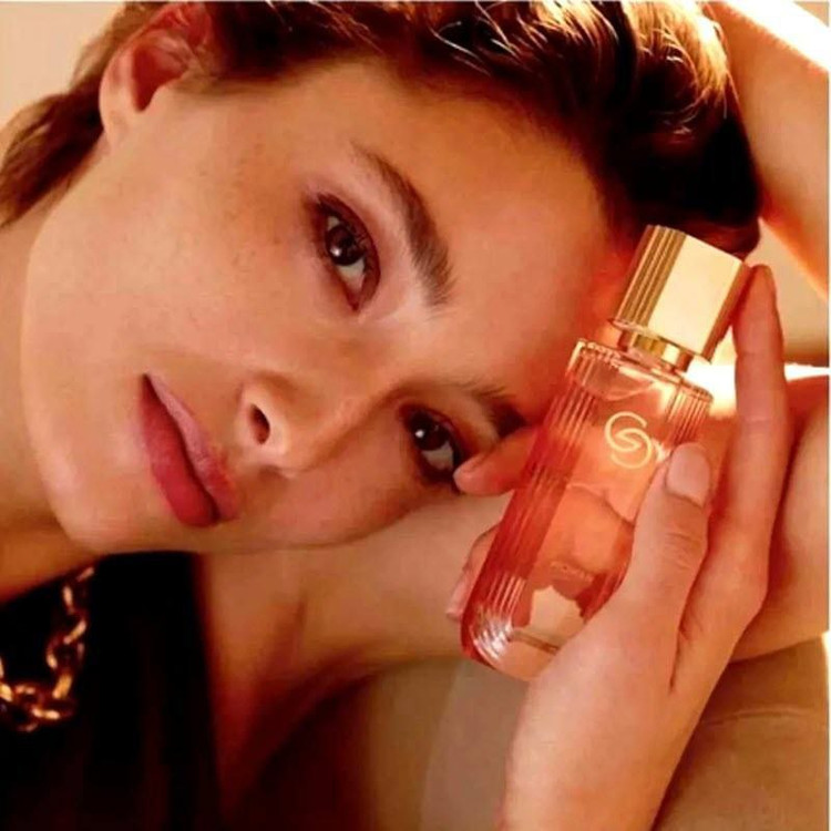 ادوپرفیوم زنانه جذاب جوردانی گلد وومن اوریفلیم