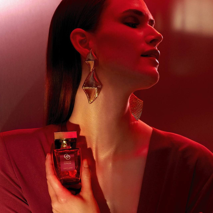 عطر زنانه اسنزا سوپریم برند اوریفلیم ۵۰ میل
