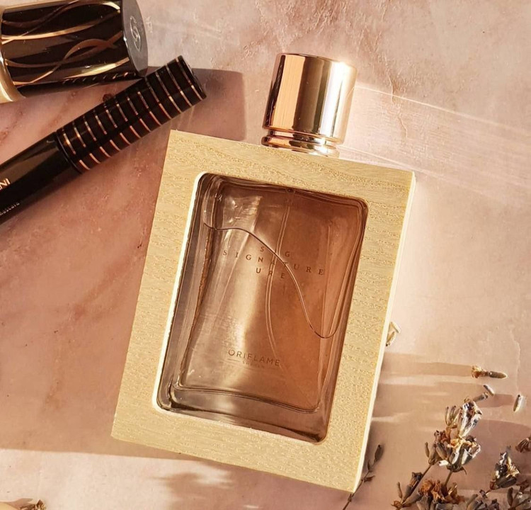 پرفیوم زنانه سیگنچر قاب چوبی برند اوریفلیم