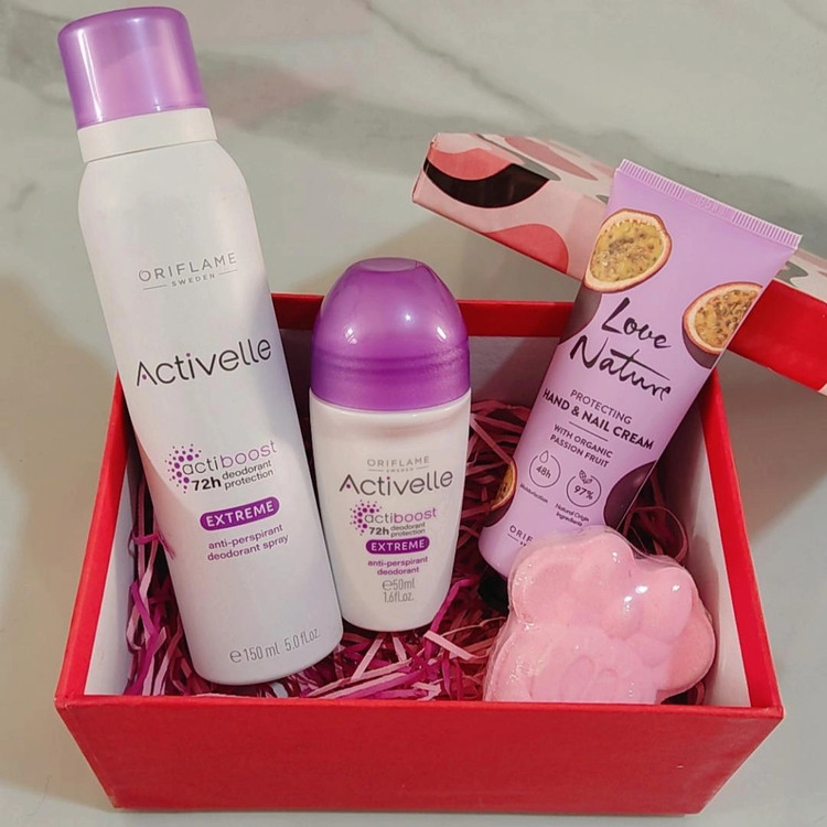 پک ضدتعریق و خنک کننده اکتیول اوریفلیم( اسپری ،مام و کرم دست و ناخن آبرسان پشت فروت لاونیچر اوریفلیم) و کوکتل پدیکورپاهدیه