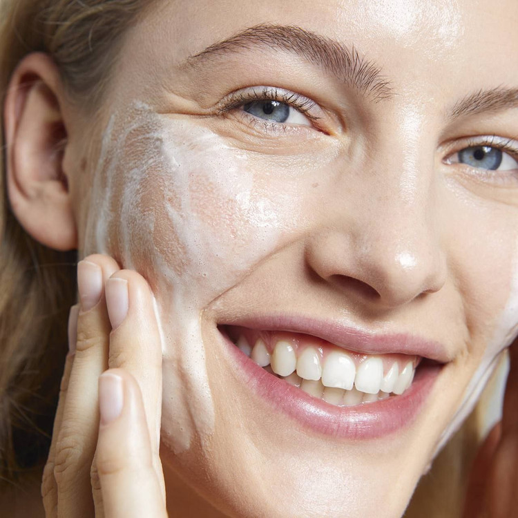 فیس واش صورت شوینده صورت،فیس واش ژلی آبرسان با عصاره آلوئه ورا و آناناس اوریفلیم