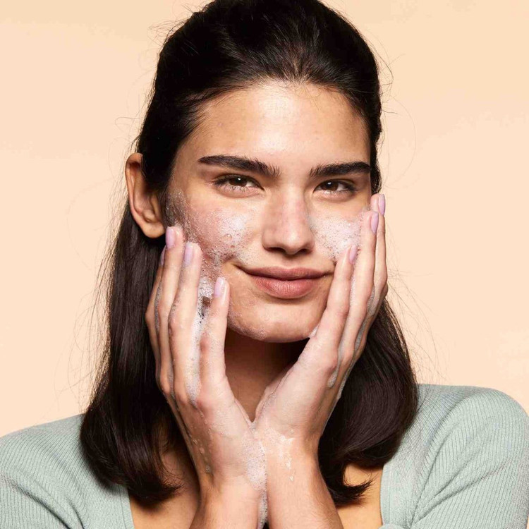 صابون ۳ در ۱ صورت و بدن پیور اسکین اوریفلیم