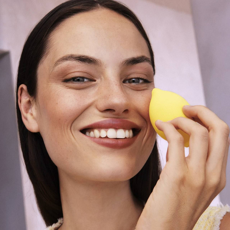 اسفنج باکیفیت آرایشی سان کیسد اوریفلیم